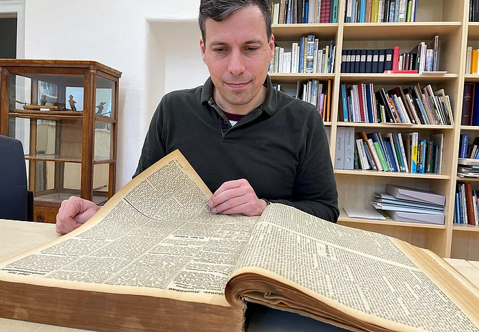 Stadtarchivar Simon Kalleder